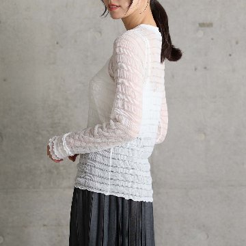 3月中旬~下旬お届け予定『Sheer border lace』 Crew-neck tops【全3色】の画像