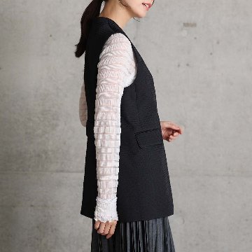 3月中旬~下旬お届け予定『Sheer border lace』 Crew-neck tops【全3色】の画像