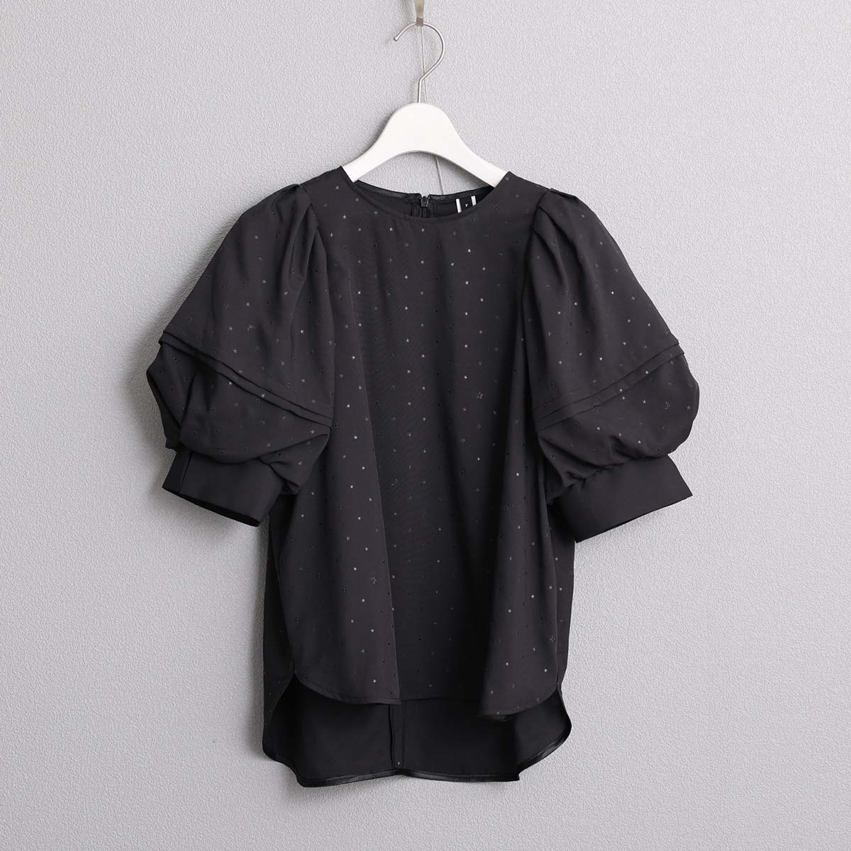 4月中旬～下旬お届け予定『Stella dot light』 Volume sleeve blouse 【全2色】の画像