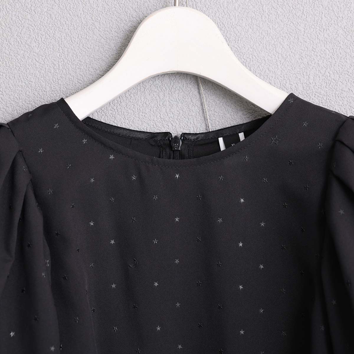 4月中旬～下旬お届け予定『Stella dot light』 Volume sleeve blouse 【全2色】の画像