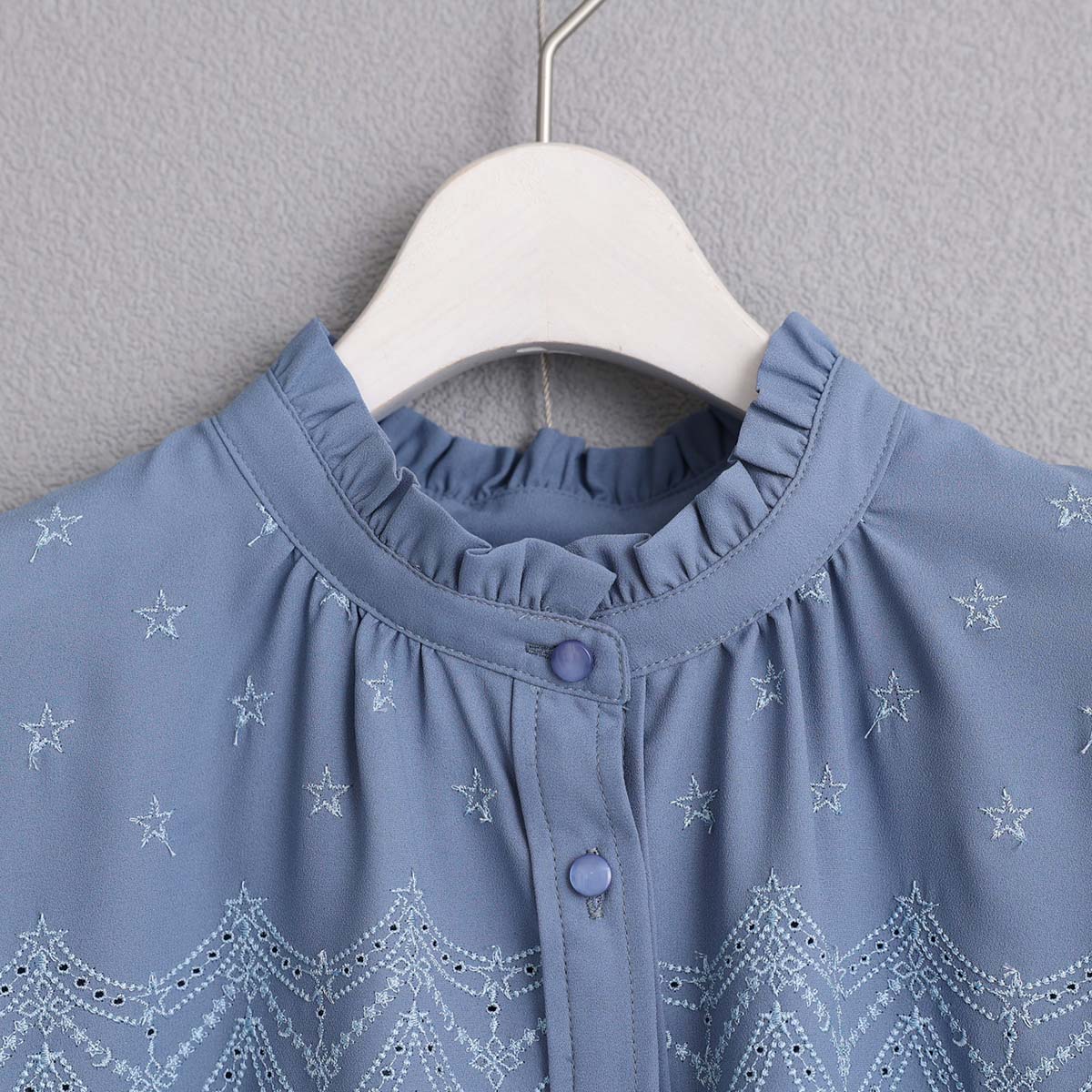 5月中旬～下旬お届け予定『Stella scallop』 french sleeve blouse【全3色】の画像