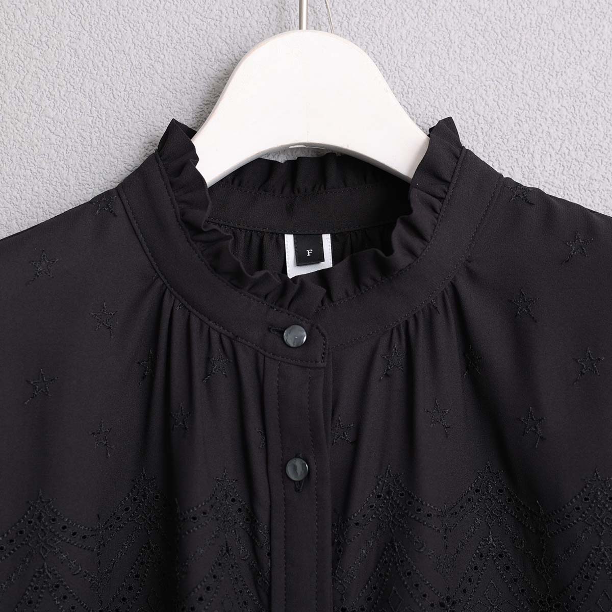 5月中旬～下旬お届け予定『Stella scallop』 french sleeve blouse【全3色】の画像