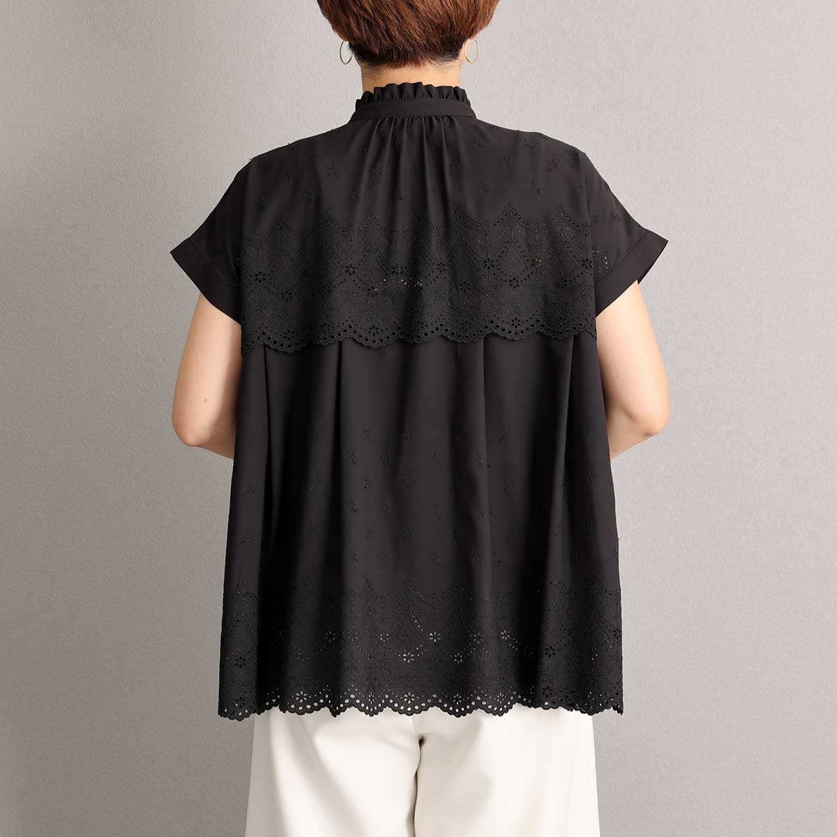 5月中旬～下旬お届け予定『Stella scallop』 french sleeve blouse【全3色】の画像