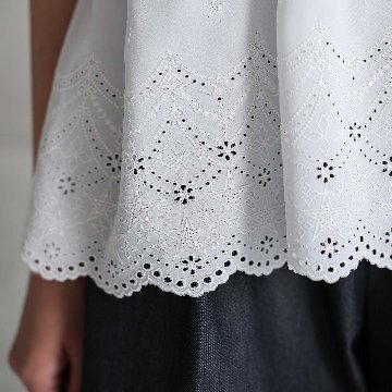 5月中旬～下旬お届け予定『Stella scallop』 french sleeve blouse【全3色】の画像