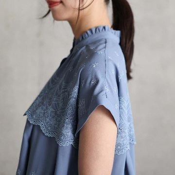 5月中旬～下旬お届け予定『Stella scallop』 french sleeve blouse【全3色】の画像