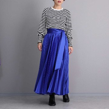 『Function satin pleats』 long skirt SAPPHIREの画像