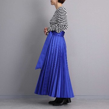 『Function satin pleats』 long skirt SAPPHIREの画像