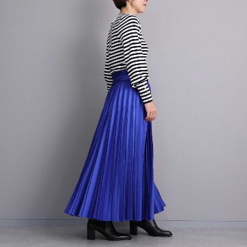 『Function satin pleats』 long skirt SAPPHIREの画像