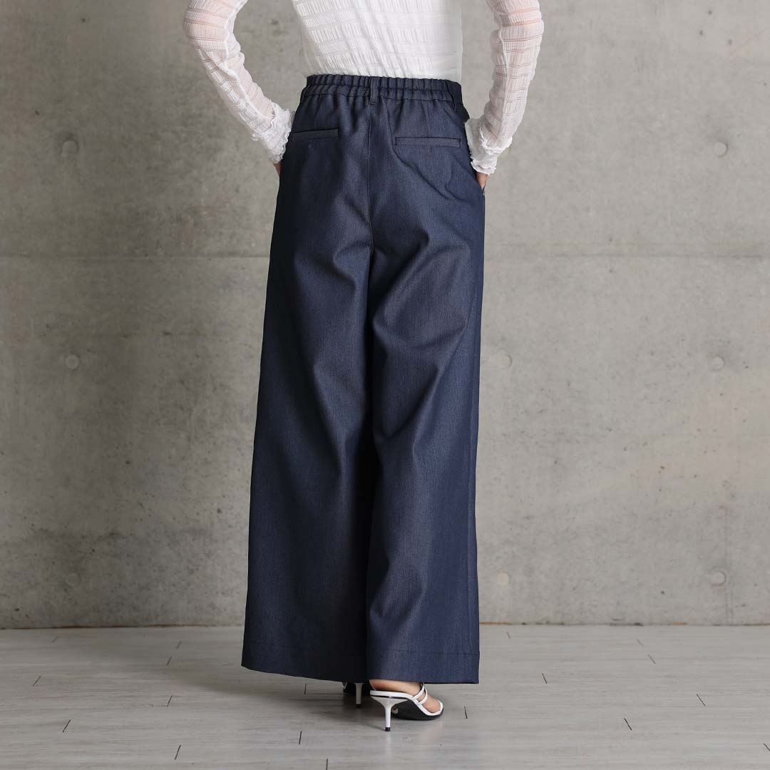 4月上旬お届け予定『Dress Denim』 Tuck pants NAVY DENIMの画像