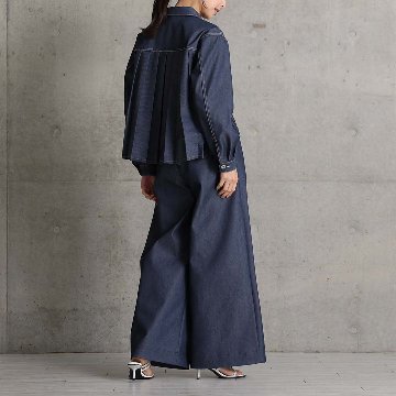 4月上旬お届け予定『Dress Denim』 Tuck pants NAVY DENIMの画像