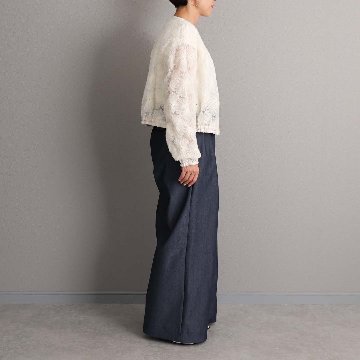 4月上旬お届け予定『Dress Denim』 Tuck pants NAVY DENIMの画像