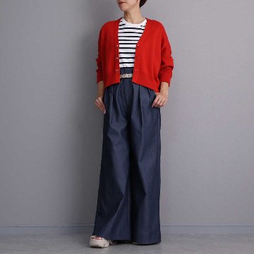 4月上旬お届け予定『Dress Denim』 Tuck pants NAVY DENIMの画像