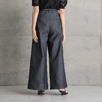 4月上旬お届け予定『Dress Denim』 Tuck pants BLACKの画像