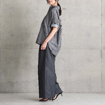 4月上旬お届け予定『Dress Denim』 Tuck pants BLACKの画像