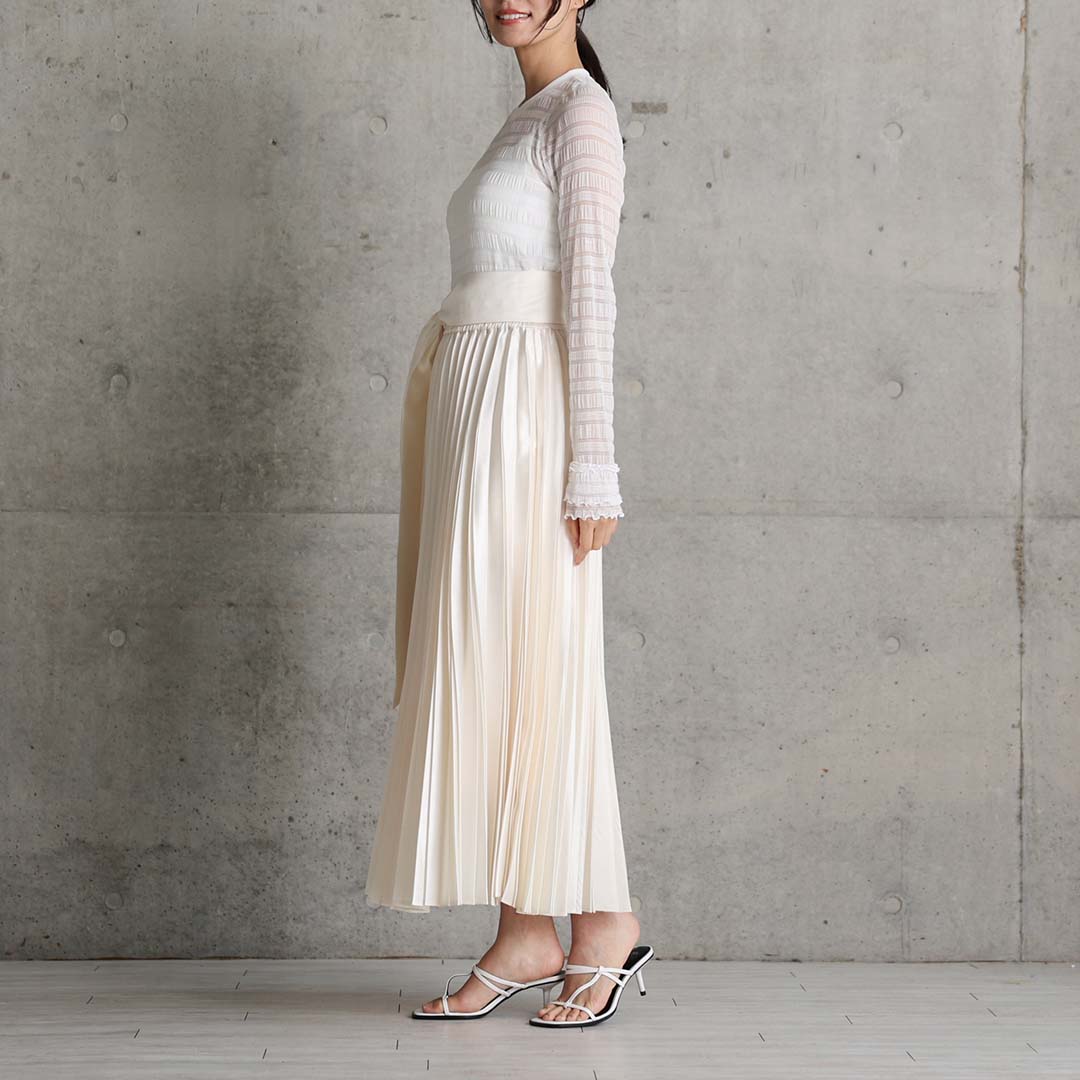 ３月上旬お届け予定 『Inflexion pleats』 Long skirt ECRUの画像