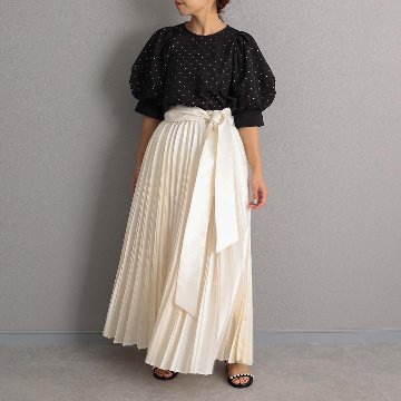 ３月上旬お届け予定 『Inflexion pleats』 Long skirt ECRUの画像