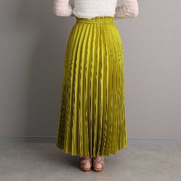 ３月上旬お届け予定 『Inflexion pleats』 Long skirt YELLOWの画像