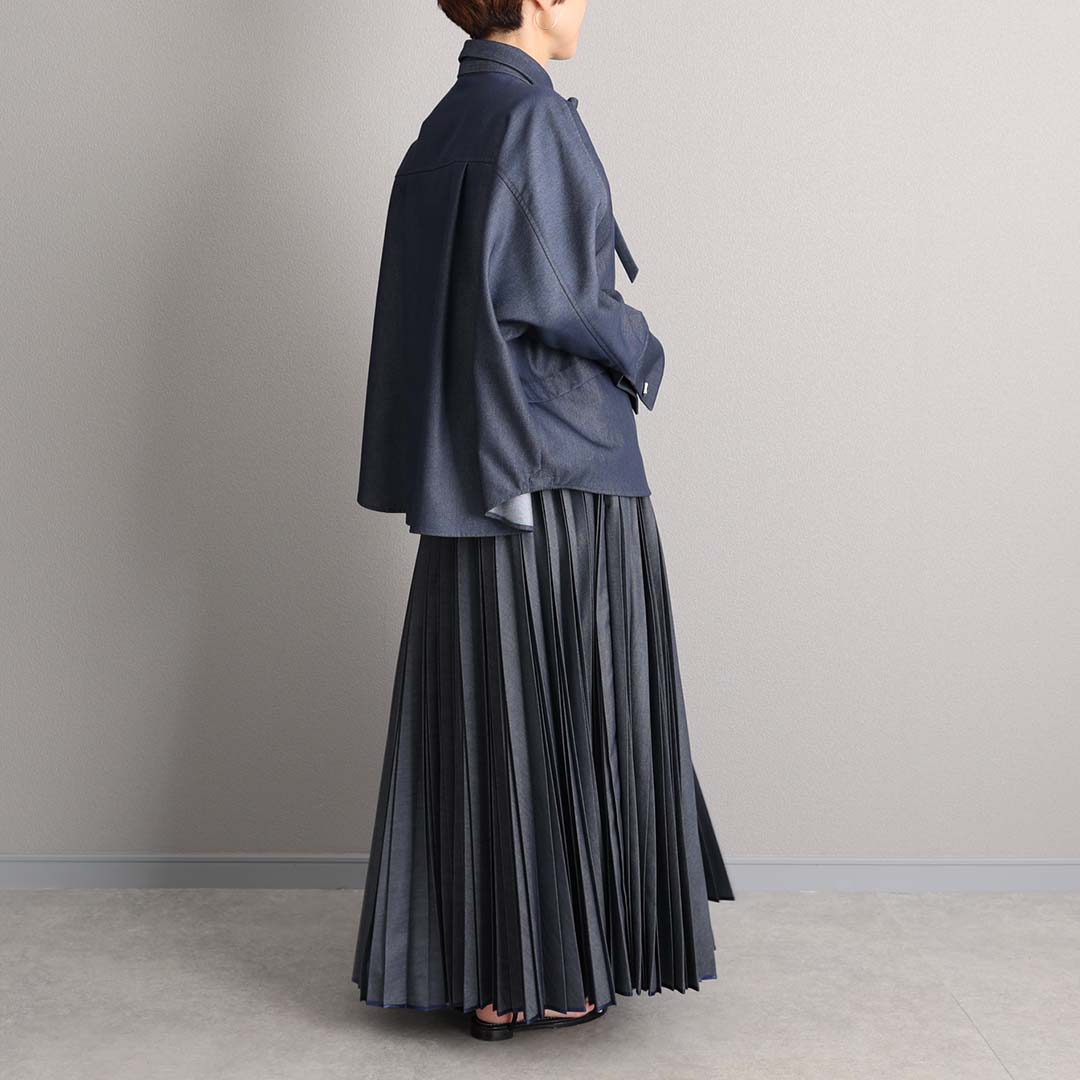 ３月上旬お届け予定 『Inflexion pleats』 Long skirt NAVY DENIMの画像