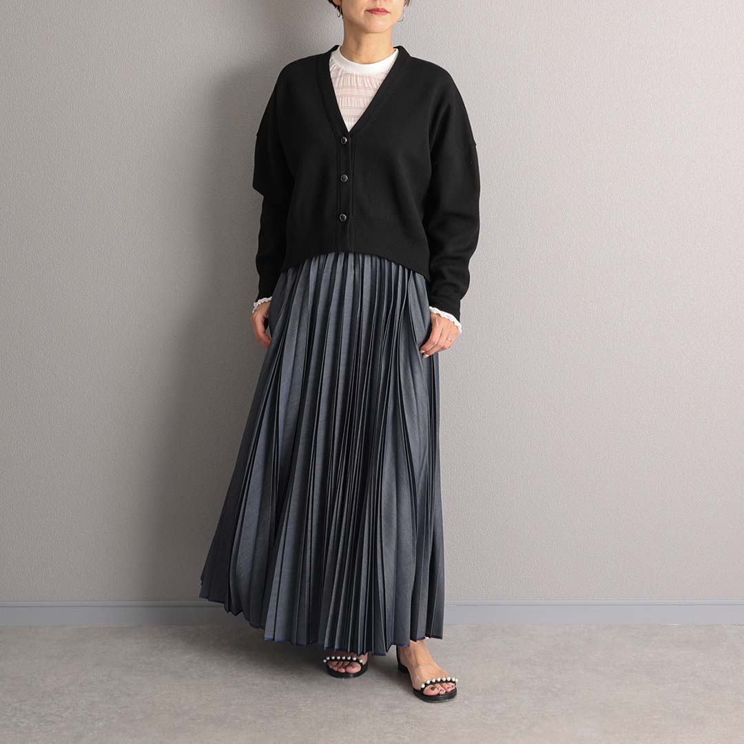 ３月上旬お届け予定 『Inflexion pleats』 Long skirt NAVY DENIMの画像