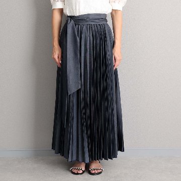 ３月上旬お届け予定 『Inflexion pleats』 Long skirt NAVY DENIMの画像