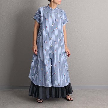 ３月上旬お届け予定 『Inflexion pleats』 Long skirt NAVY DENIMの画像