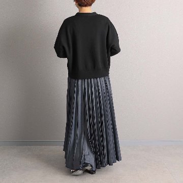 ３月上旬お届け予定 『Inflexion pleats』 Long skirt NAVY DENIMの画像