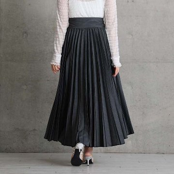 ３月上旬お届け予定 『Inflexion pleats』 Long skirt BLACK DENIMの画像