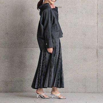 ３月上旬お届け予定 『Inflexion pleats』 Long skirt BLACK DENIMの画像