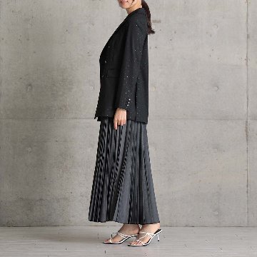 ３月上旬お届け予定 『Inflexion pleats』 Long skirt BLACK DENIMの画像