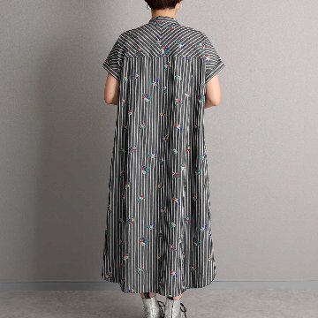 ５月上旬お届け予定『Robin stripe』 Long shirts BLACKの画像