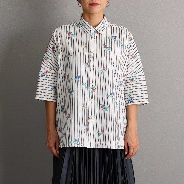 5月上旬お届け予定『Robin stripe』 Relax shirts WHITEの画像