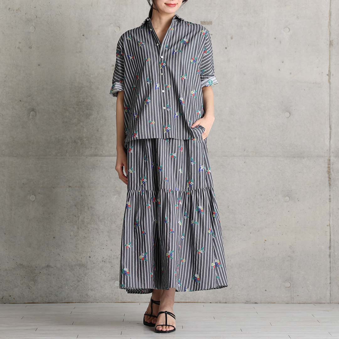 ５月上旬お届け予定『Robin stripe』 Tiered skirt BLACKの画像