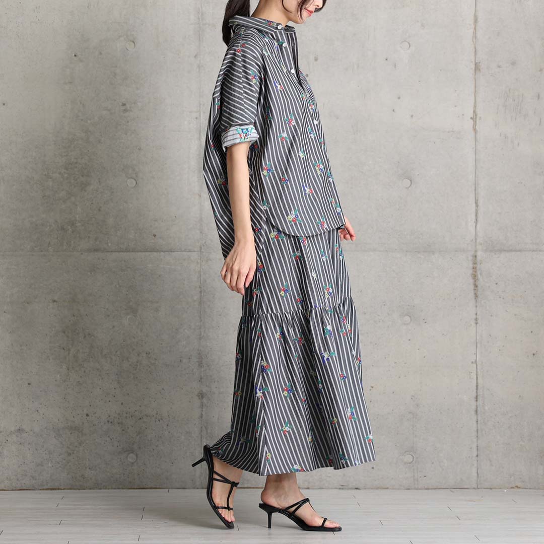 ５月上旬お届け予定『Robin stripe』 Tiered skirt BLACKの画像