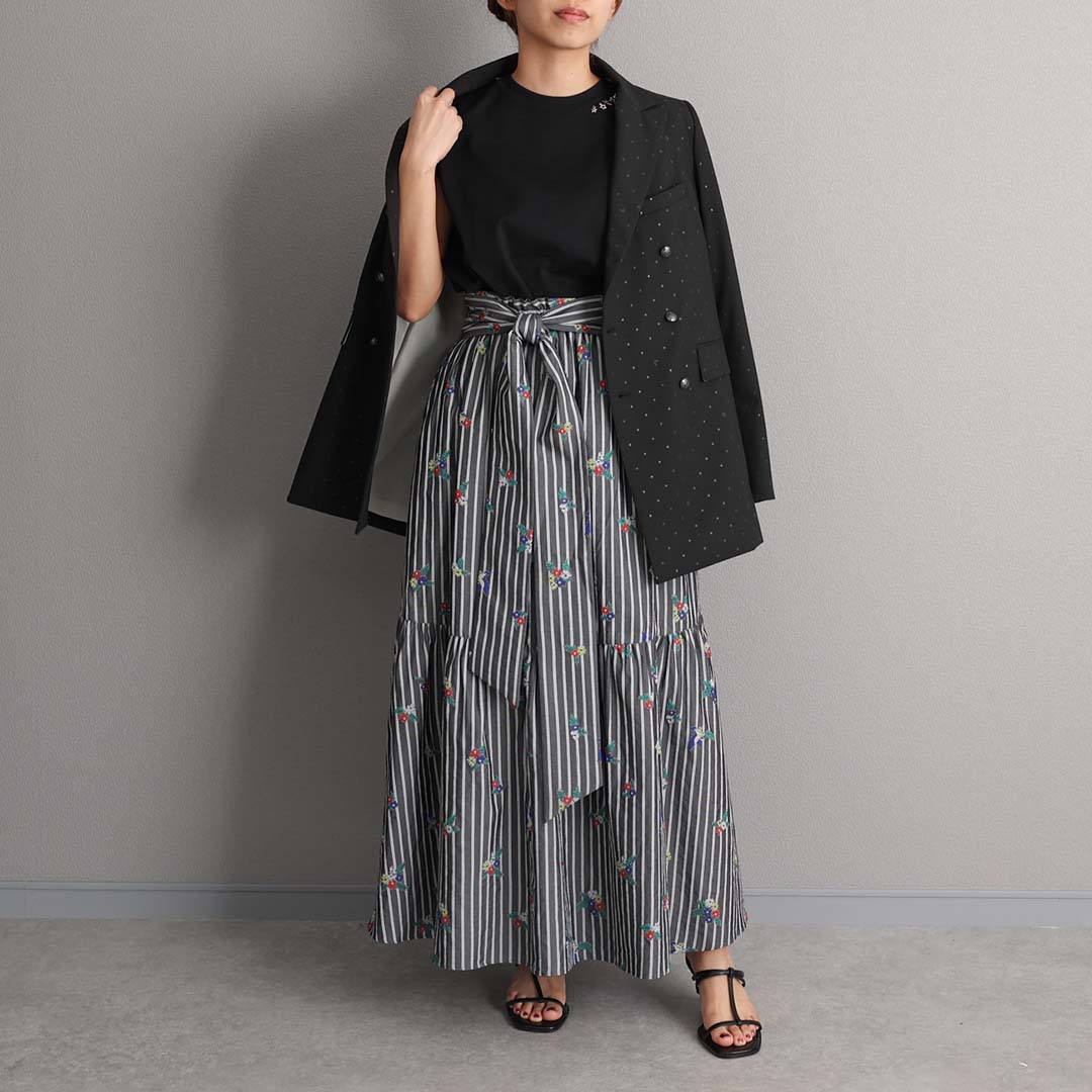 ５月上旬お届け予定『Robin stripe』 Tiered skirt BLACKの画像