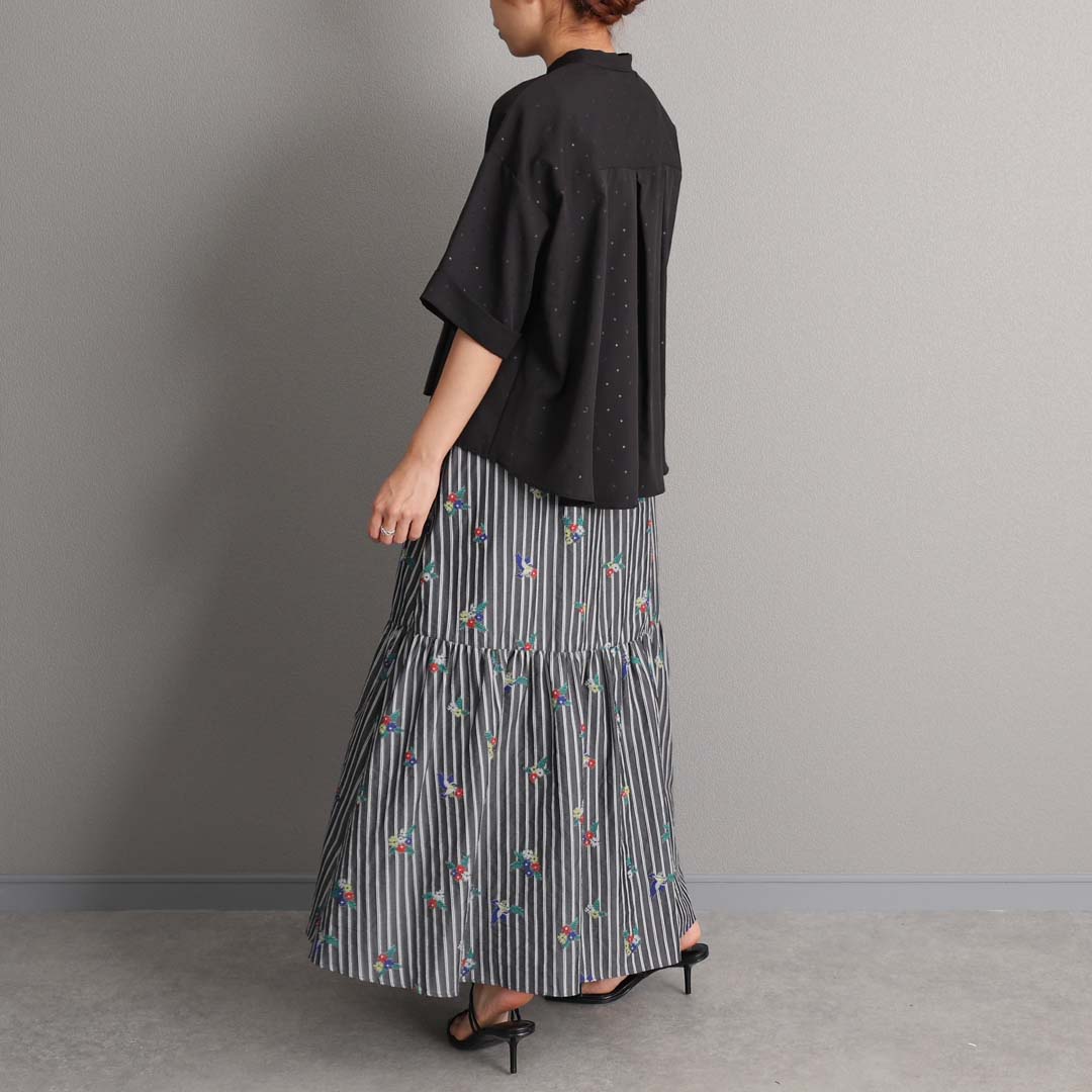 ５月上旬お届け予定『Robin stripe』 Tiered skirt BLACKの画像