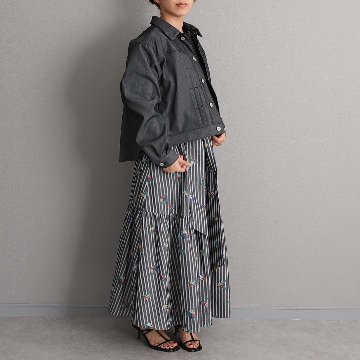 ５月上旬お届け予定『Robin stripe』 Tiered skirt BLACKの画像