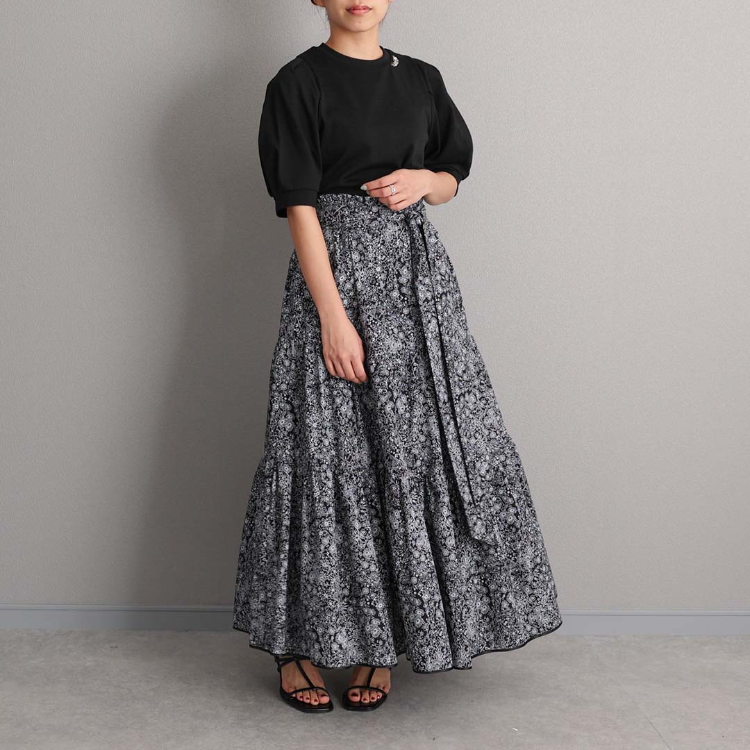 ５月上旬お届け予定『Robin flower』 Tiered skirt BLACKの画像