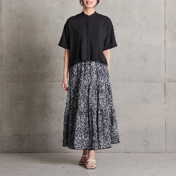 ５月上旬お届け予定『Robin flower』 Tiered skirt BLACKの画像