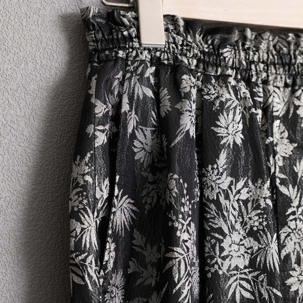 4月上旬お届け予定『Mary jacquard』 Easy pants BLACK×ECRUの画像