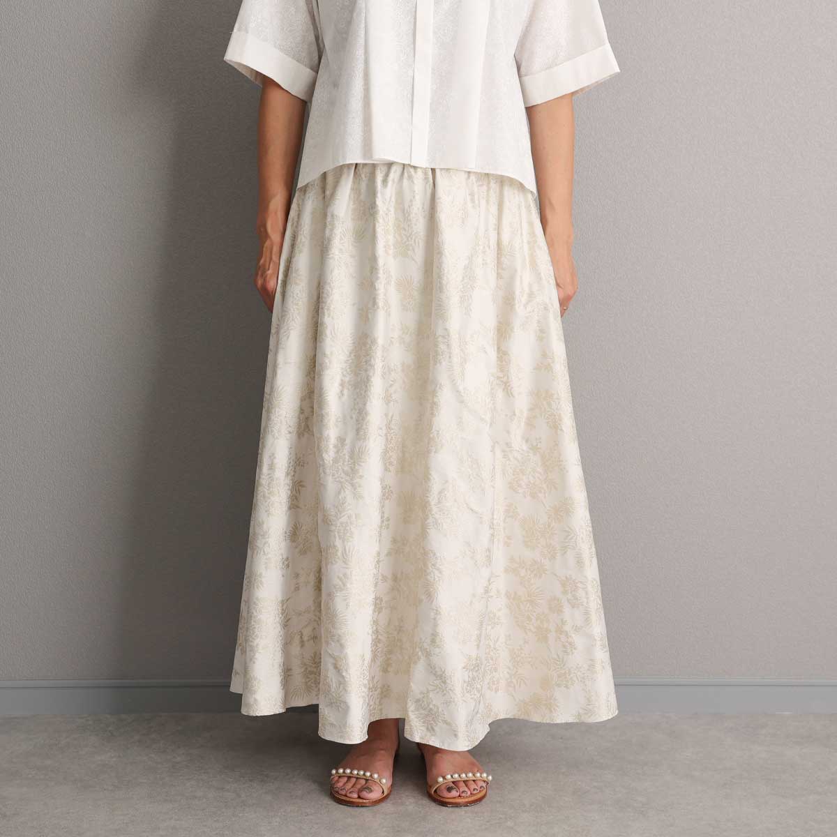 4月上旬お届け予定『Mary jacquard』 Flare skirt IVORY×ECRUの画像