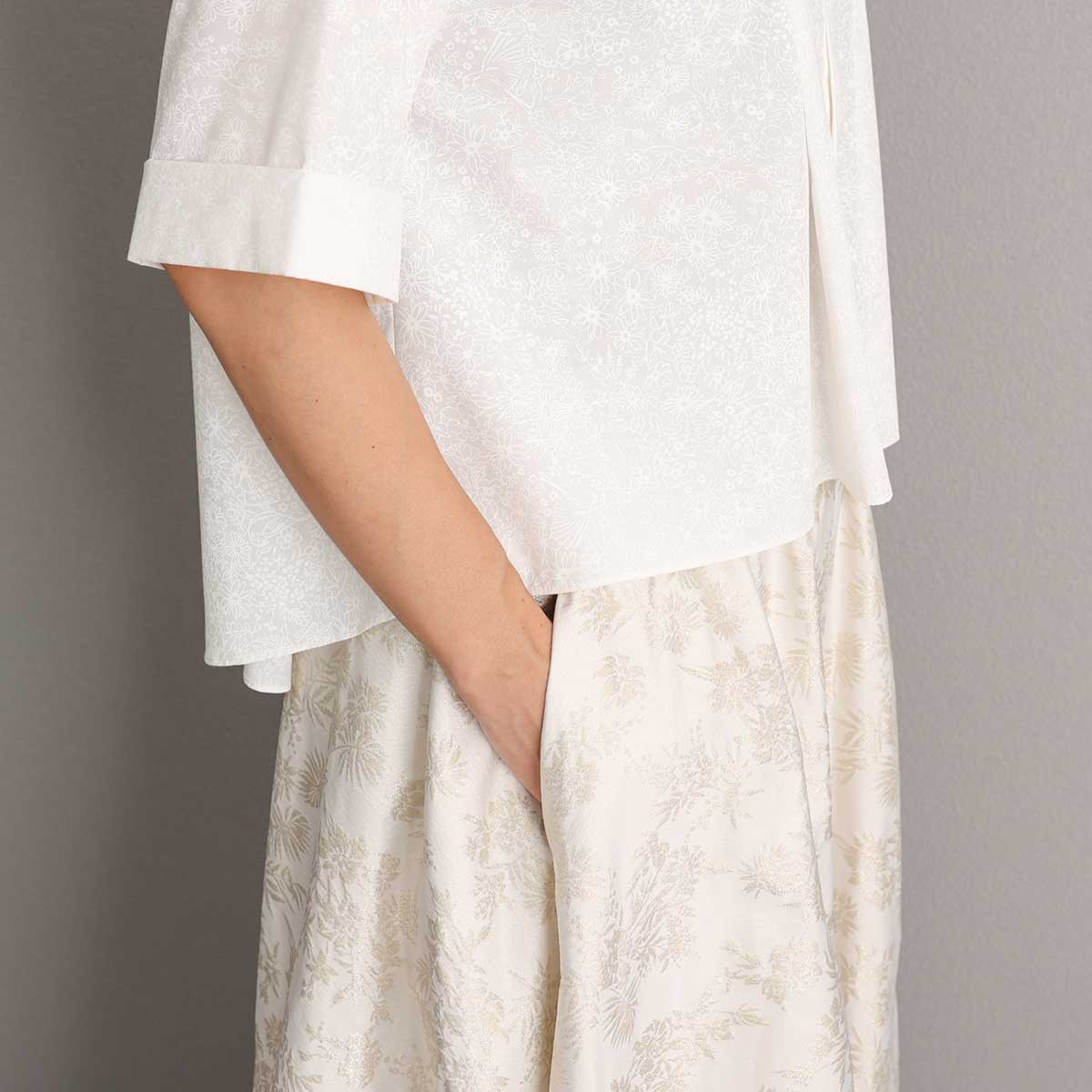 4月上旬お届け予定『Mary jacquard』 Flare skirt IVORY×ECRUの画像