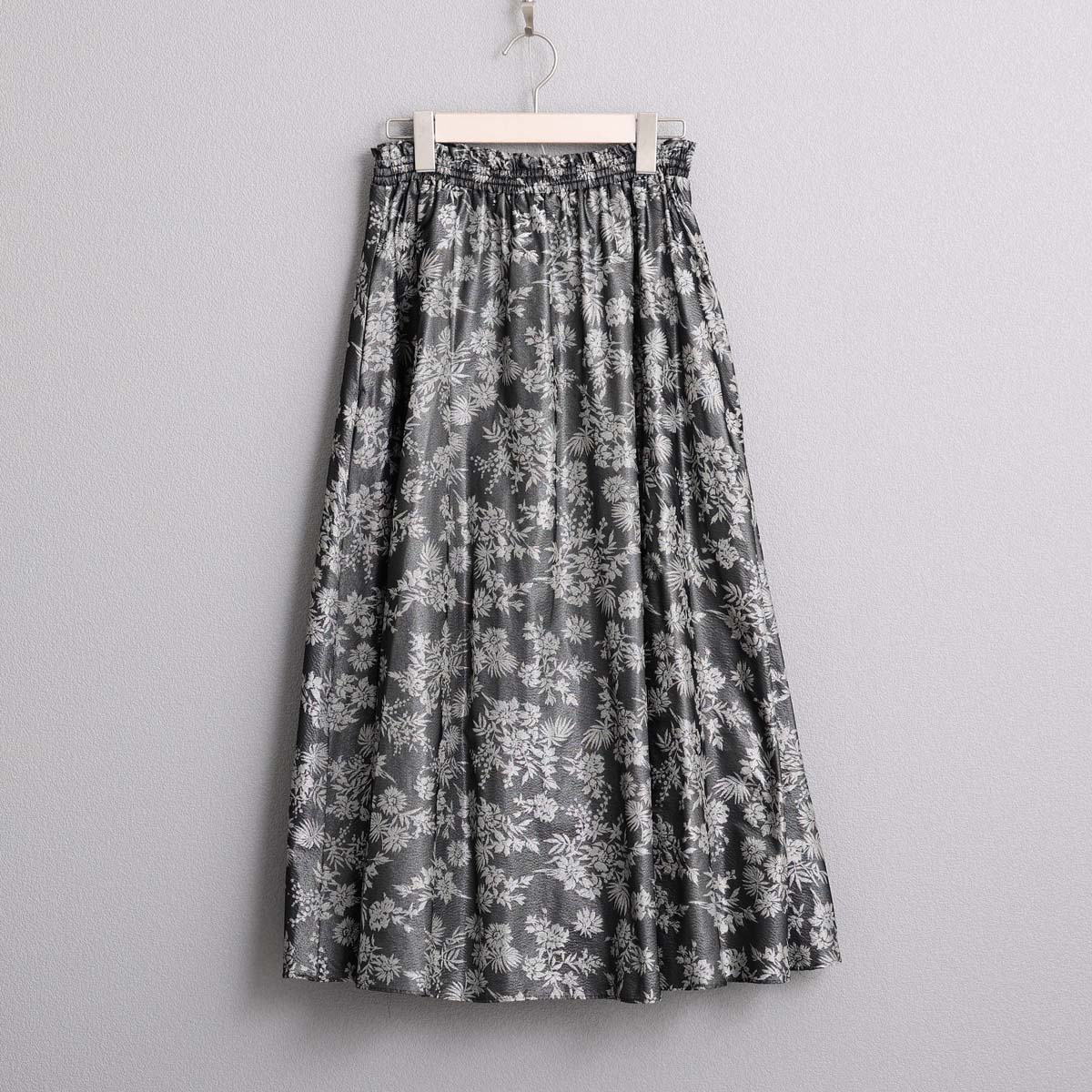 4月上旬お届け予定『Mary jacquard』 Flare skirt BLACK×ECRUの画像