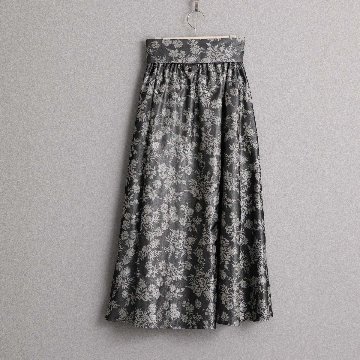 4月上旬お届け予定『Mary jacquard』 Flare skirt BLACK×ECRUの画像