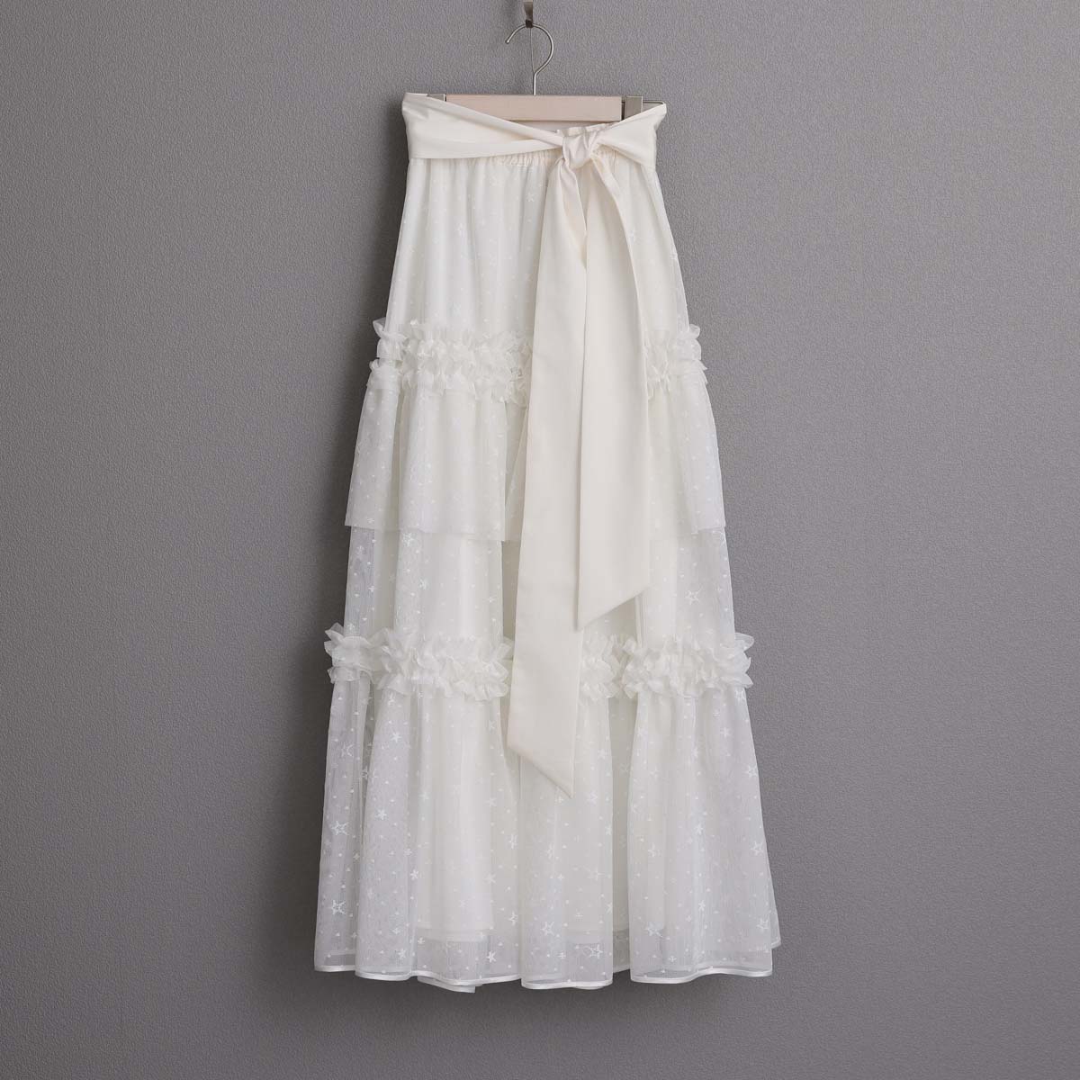 5月上旬お届け予定『Stella tulle』 Tiered skirt WHITEの画像