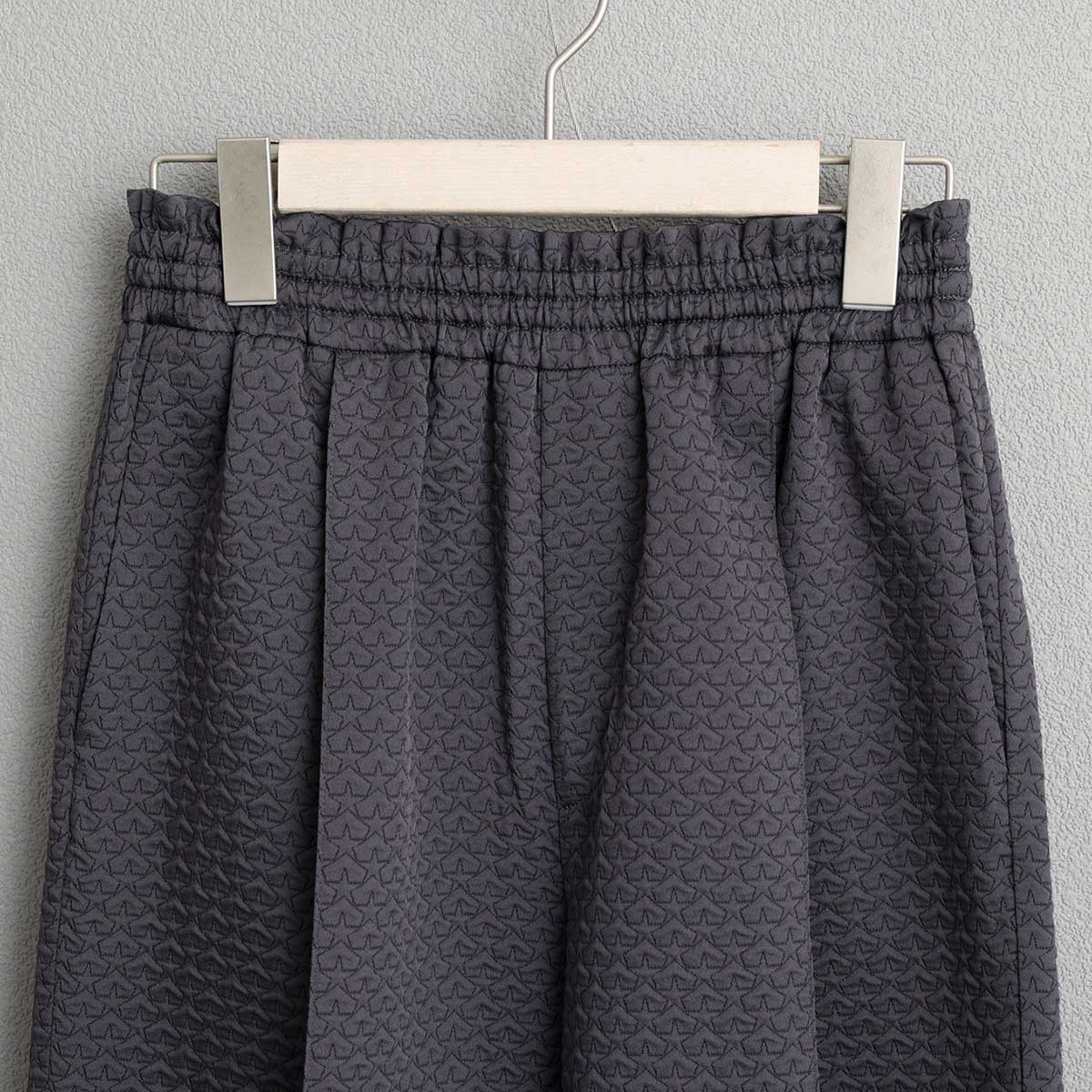 4月上旬お届け予定『Stella matelasse』 Easy wide pants C-GRAYの画像