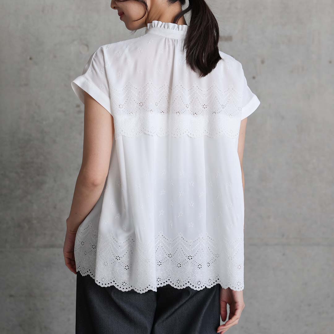 ６月上旬お届け予定『Stella scallop』 French sleeve blouse WHITEの画像