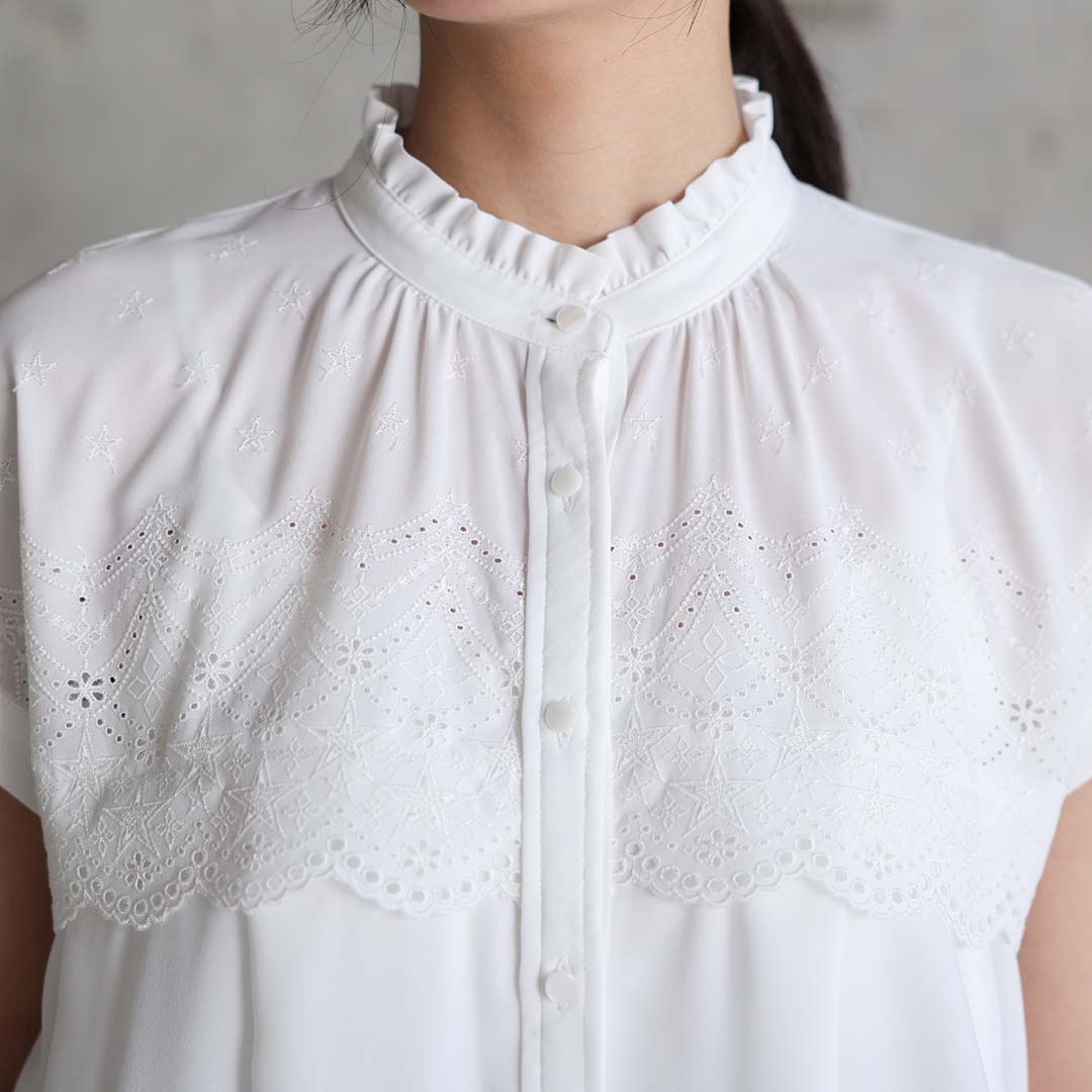 ６月上旬お届け予定『Stella scallop』 French sleeve blouse WHITEの画像