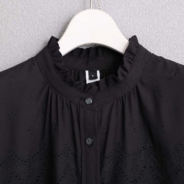 ６月上旬お届け予定『Stella scallop』 French sleeve blouse BLACKの画像