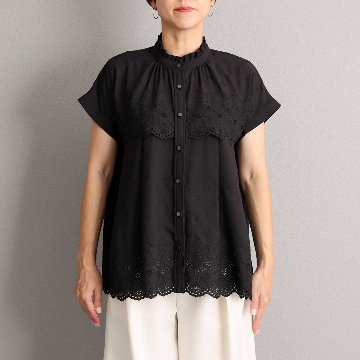 ６月上旬お届け予定『Stella scallop』 French sleeve blouse BLACKの画像