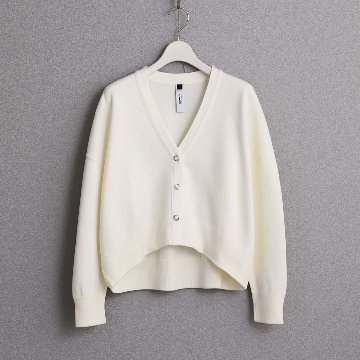 3月上旬お届け予定『Moist knit』 Cardigan ECRUの画像